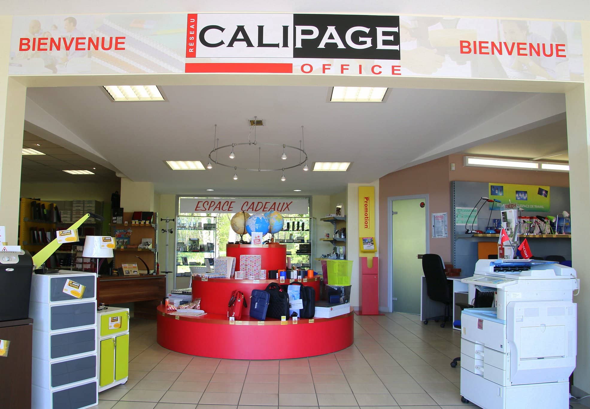 Qui Sommes Nous ? - 06